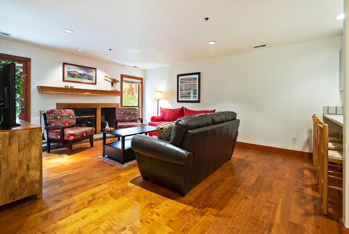 Stunning Location 2Bdr Condo Retreat بارك سيتي المظهر الخارجي الصورة