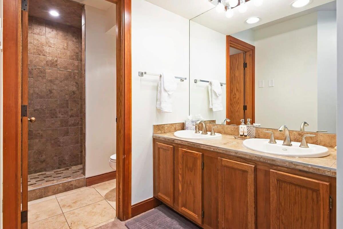 Stunning Location 2Bdr Condo Retreat بارك سيتي المظهر الخارجي الصورة